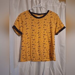SELF ❤️ E Yellow moon, stars and butterfly shirt. Girls xl